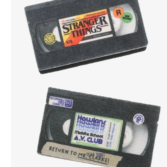 NWT STRANGER THINGS 2 VHS TAPE SPONGES - Picture 2 of 4